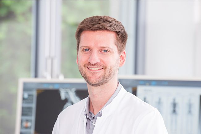 Dr. med. univ. Maximilien Bruch